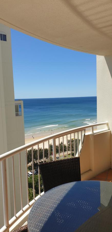 Stunning 2 Bedroom Ocean View Apartment 골드코스트 외부 사진